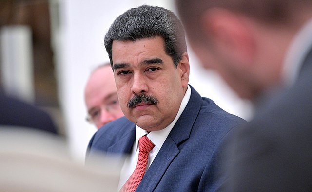 Maduro compara Milei a Pinochet e diz que o 'neonazismo' ganhou