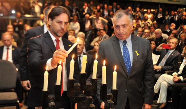 Presidente do Uruguai realiza ato em repúdio ao antissemitismo