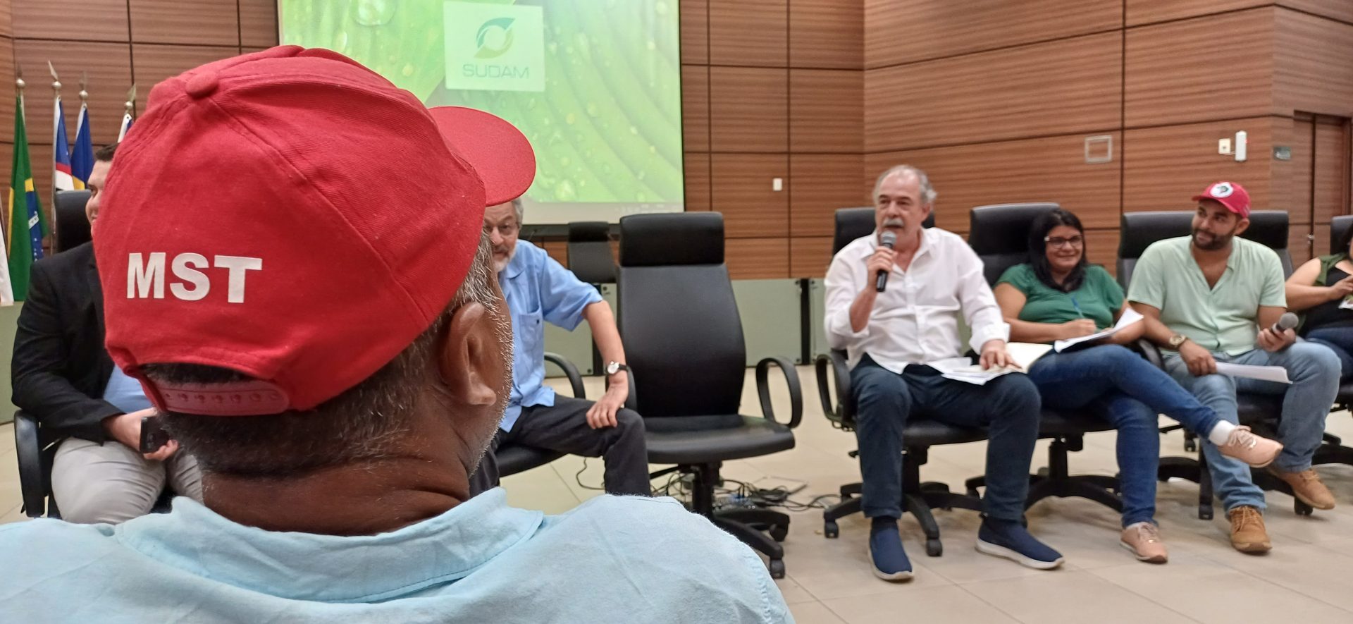 BNDES dá R$ 450 mi para movimentos sociais restaurarem Amazônia