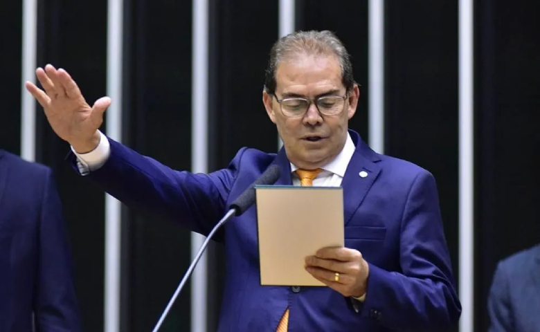 Câmara cassa Marcelo Lima e Paulinho da Força assume