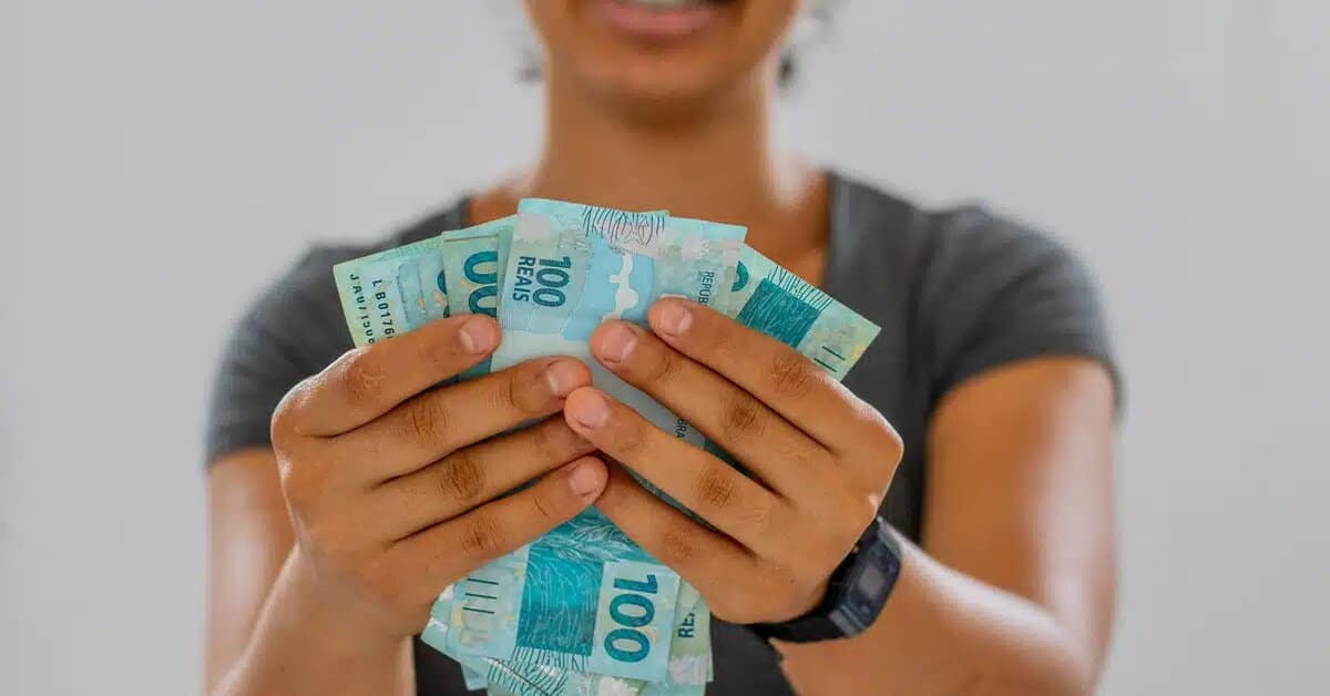 Impulsione Sua Vida Com Auxílio Jovem: Descubra Como Acessar os R$1.200!