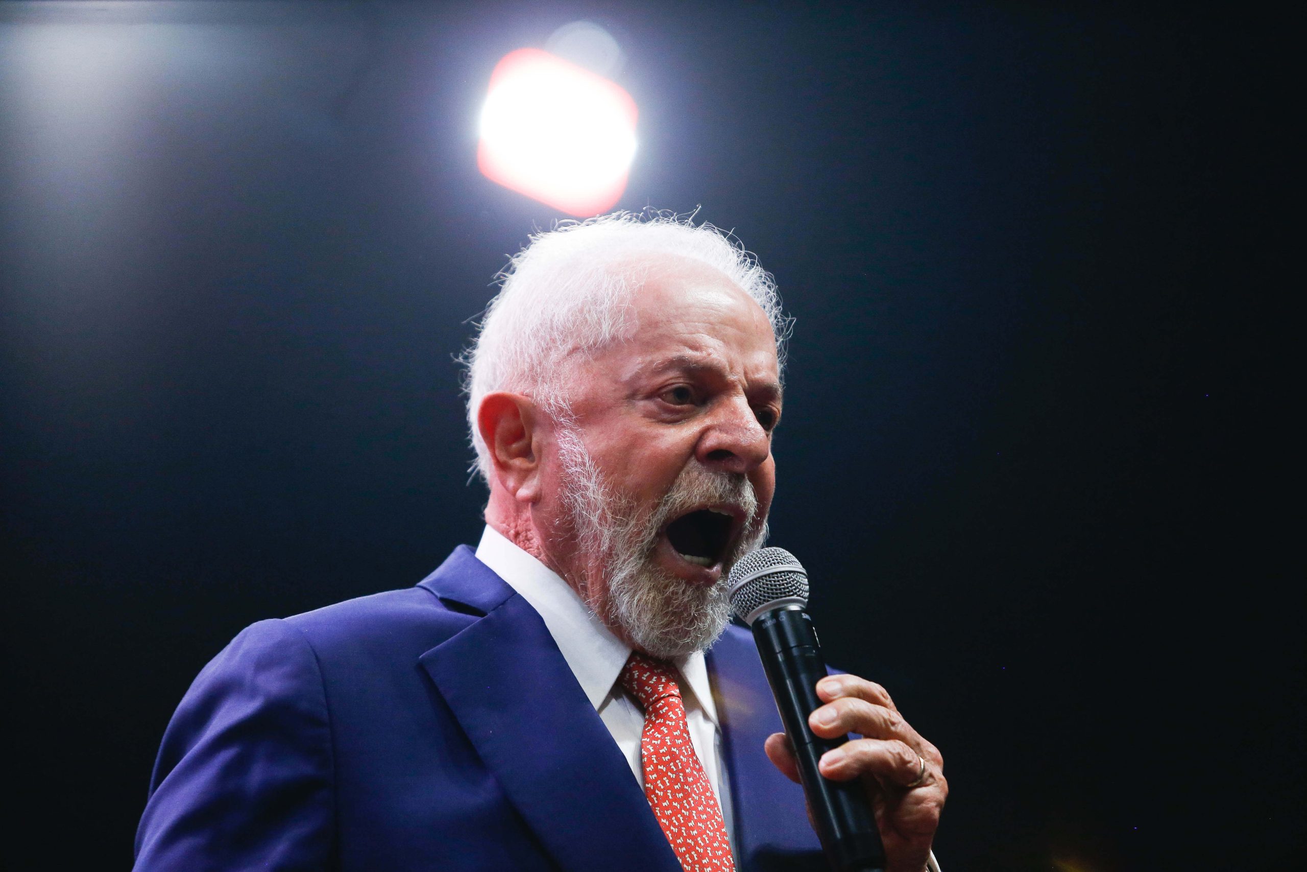 Indulto natalino de Lula exclui presos do 8 de janeiro