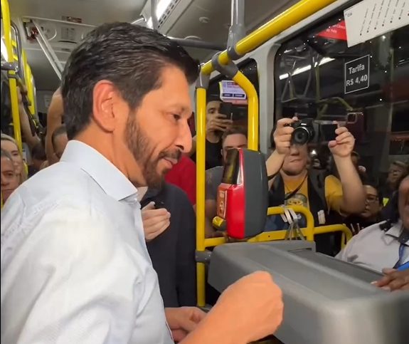 São Paulo tem 1º dia com 'tarifa zero' nos ônibus municipais