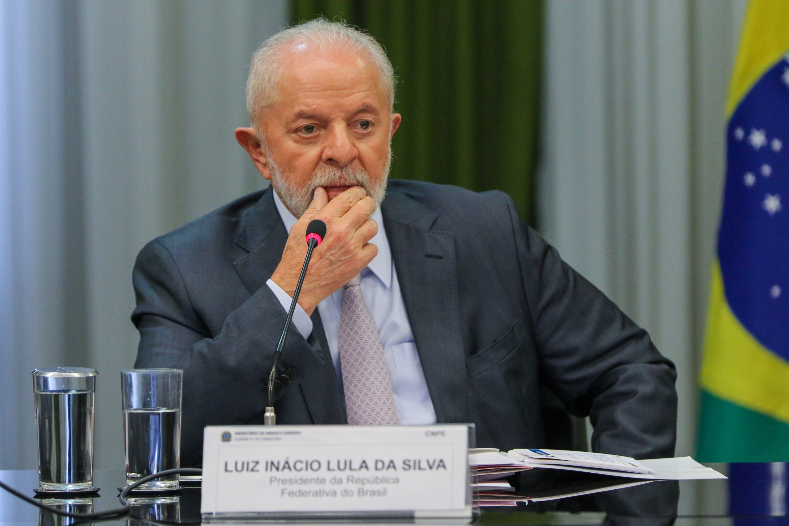 Eleição na cidade de São Paulo decompõe base de Lula