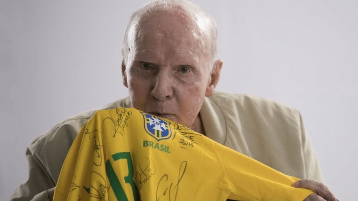 Ícone do futebol brasileiro, ex-jogador Zagallo morre aos 92 anos