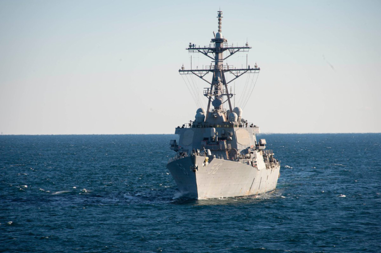 Marinha dos EUA intercepta mísseis houthis no Mar Vermelho