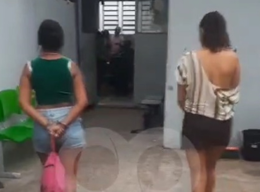Mulheres são presas acusadas de tráfico de drogas dentro de barco entre Teresina e Timon