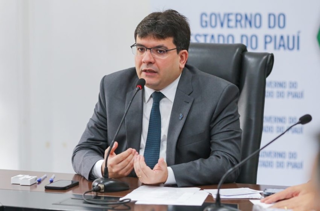 Rafael Fonteles anuncia nomeação de novos professores da UESPI e fala sobre reajuste salarial