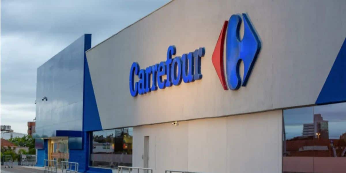 Carrefour tem prejuízo de R$ 565 milhões no 4TRI