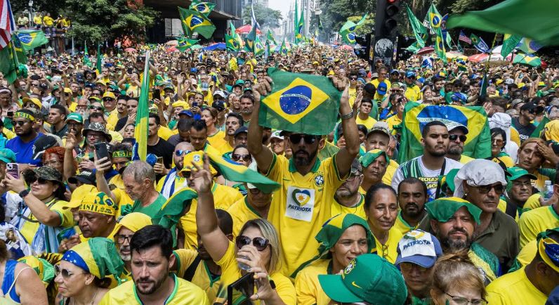 Impressionante: evento pró-Bolsonaro reuniu 750 mil pessoas na Avenida Paulista, segundo a Polícia Militar