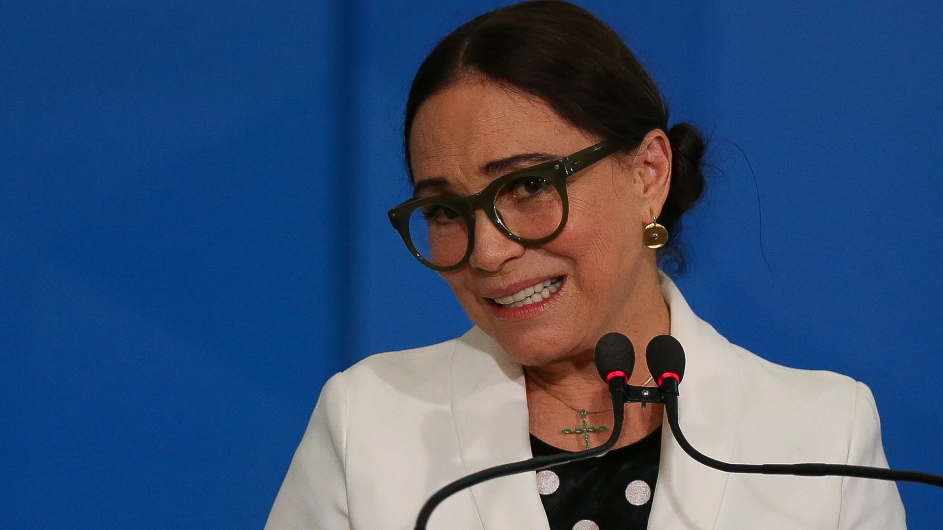 Regina Duarte nega negociação para voltar a trabalhar na Globo