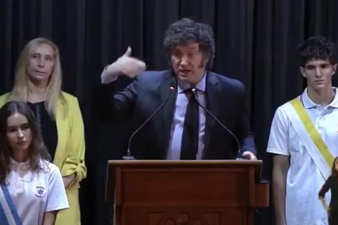 Milei se diz contrário ao aborto na Argentina em discurso para estudantes