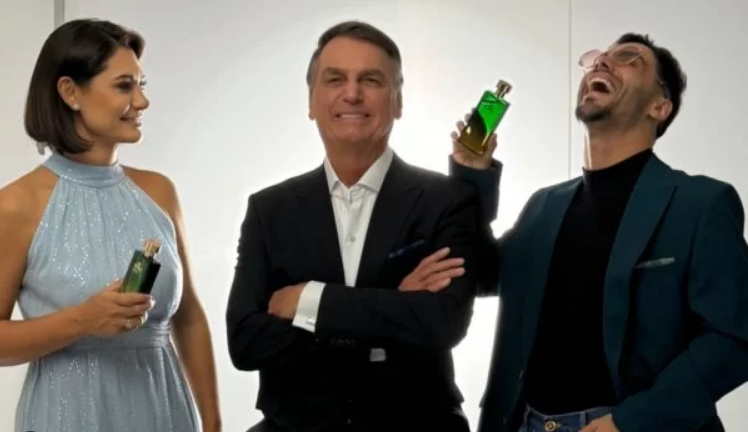 Perfume de Bolsonaro esgota em apenas 6 horas de pré-venda