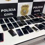 Polícia Civil prende mulher em barreira policial com 43 aparelhos celulares roubados – Polícia Civil