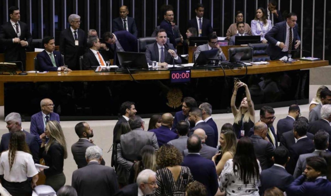 Saidinha de presos: saiba como votou cada deputado e senador durante sessão sobre veto de Lula; VEJA LISTA