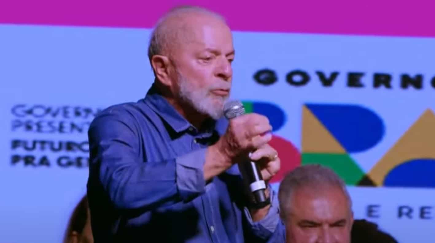 "Não tenho que prestar contas a nenhum banqueiro neste país", afirma Lula; VEJA VÍDEO