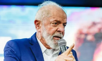 “Quem nos critica não vale uma titica de cachorro”, afirma Lula na Bahia